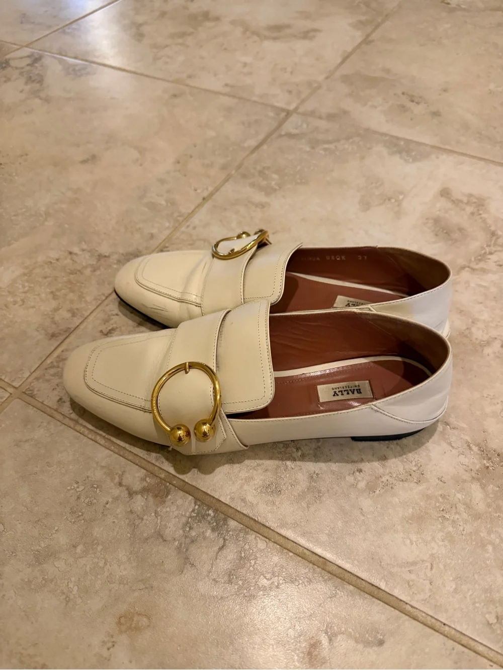 Bally Cream Leather Loafers with Gold Ring Accent